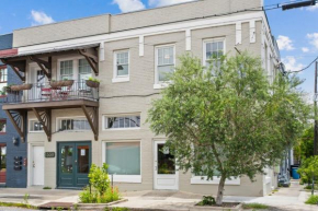 Stunning 2BD luxury apt perfect NOLA location